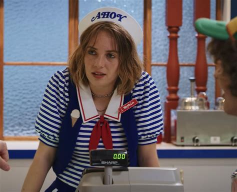 maya hawke stranger things